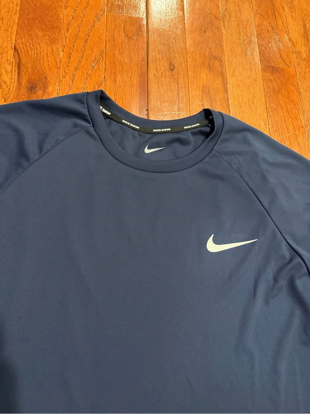 Nike Men's Navy Blue Long-Sleeve Swim Rash Guard